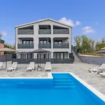 Natalija Apartment
