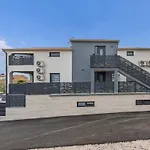 Natalija Apartment