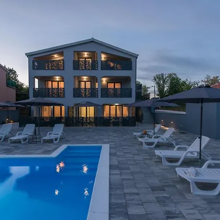 דירה Natalija פורץ