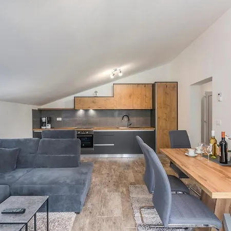 Natalija Apartment Porec