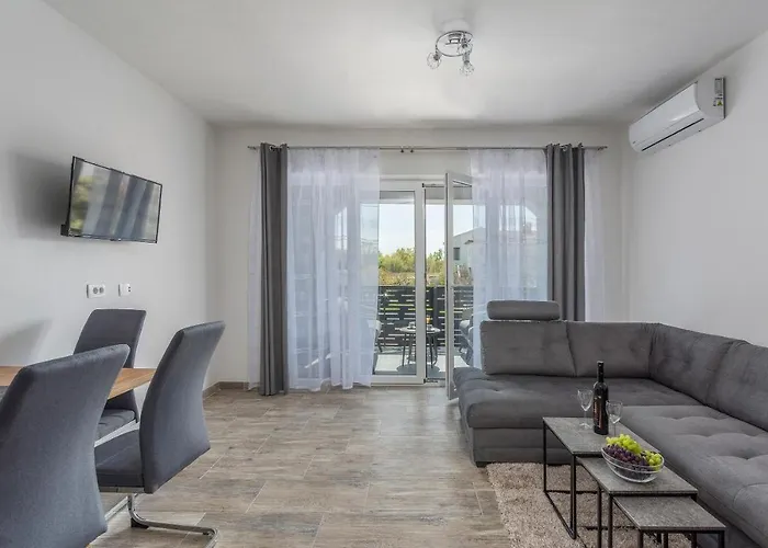 Natalija * ポレッチ