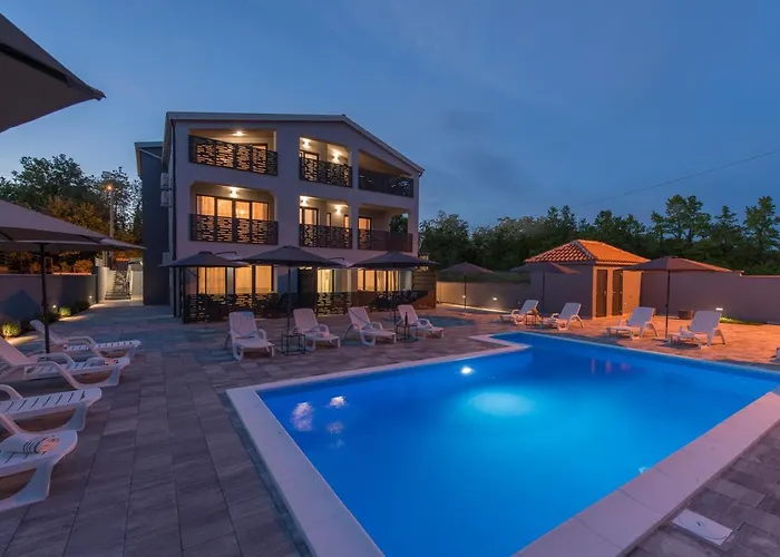 アパート Natalija *